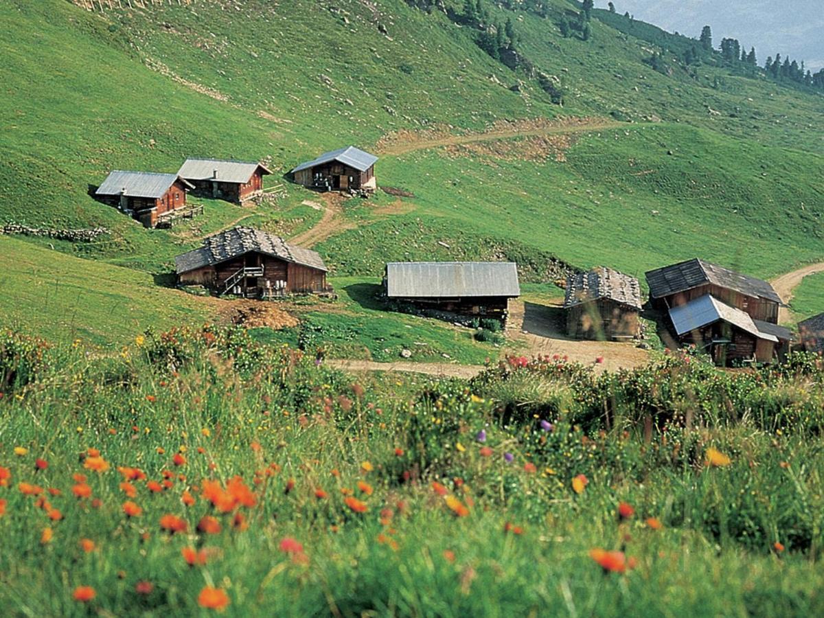 Splendid Apartment In Fugen Near Ski Area อูแดร์นส์ ภายนอก รูปภาพ